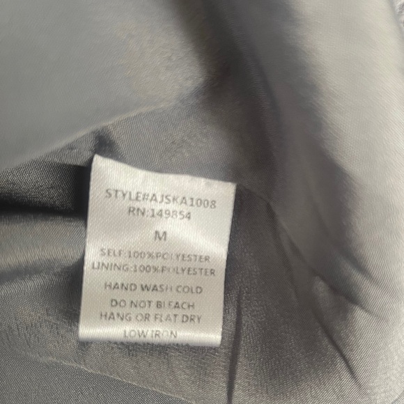 SADIE & SAGE ladies vest. Bag 12 - Picture 7 of 7